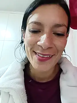 Snapshot of kim_lebanon chatting on November 2025 07:34:02 PM kim lebanon online show from November 2025 07:34:02 PM