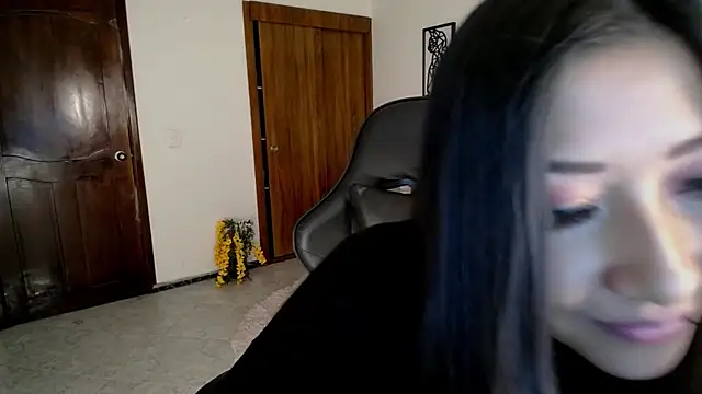 Mia 1120 online show from October 2025 02:24:02 PM