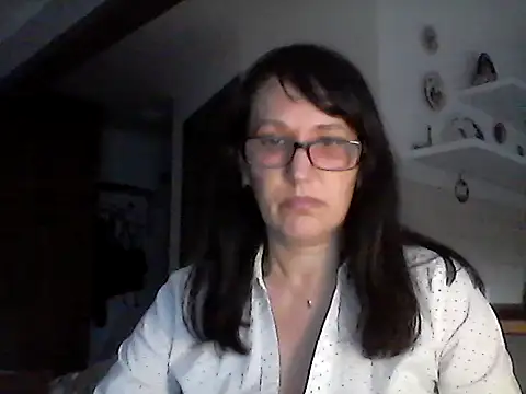 Snapshot of Elena48324 chatting on April 2026 05:26:02 PM Elena48324 online show from April 2026 05:26:02 PM