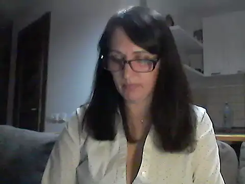 Snapshot of Elena48324 chatting on May 2026 06:02:02 PM Elena48324 online show from May 2026 06:02:02 PM