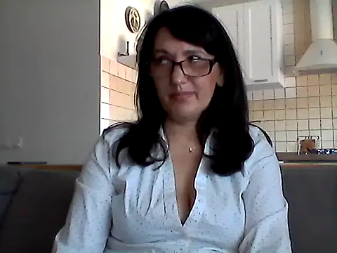 Snapshot of Elena48324 chatting on May 2026 09:36:01 AM Elena48324 online show from May 2026 09:36:01 AM