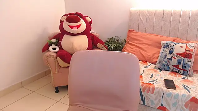 Snapshot of _Tiffany1 chatting on December 2025 07:43:01 PM Tiffany1 online show from December 2025 07:43:01 PM