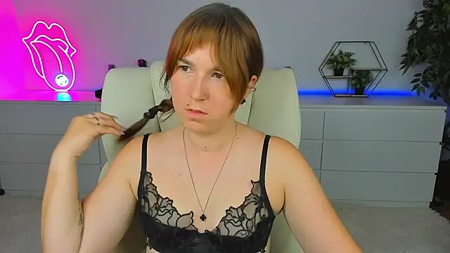 Snapshot of Sofii_darling chatting on September 2025 06:41:02 PM Sofii darling online show from September 2025 06:41:02 PM