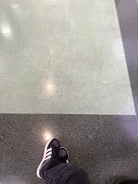 malek xarx  online show from April 2026 09:19:01 PM