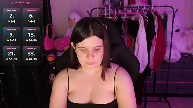 AmyVibess online show from April 2026 08:11:01 PM