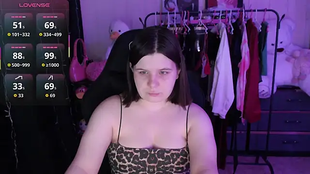 AmyVibess online show from May 2026 06:02:02 PM