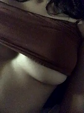 agusttt2667 online show from January 2026 06:16:01 AM