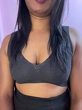 Snapshot of tamil_Aarathi chatting on February 2026 04:29:01 PM tamil Aarathi online show from February 2026 04:29:01 PM