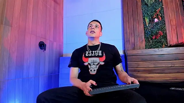 Dustin Sonne online show from February 2026 03:40:02 AM