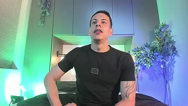 Dustin Sonne online show from April 2026 03:37:01 AM