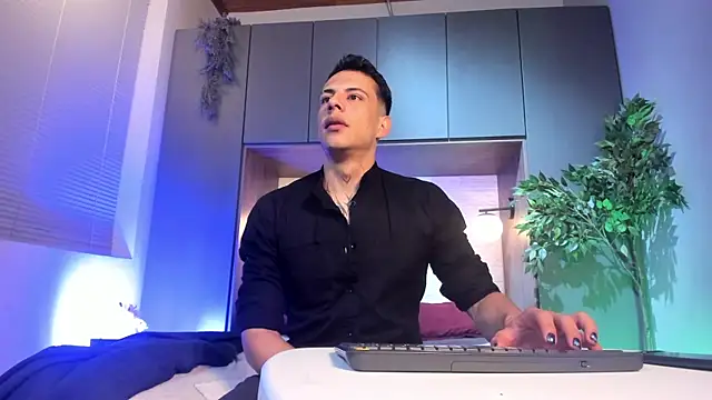 Dustin Sonne online show from May 2026 03:48:02 AM