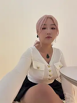 Snapshot of winter11 chatting on September 2025 06:28:02 AM winter11 online show from September 2025 06:28:02 AM