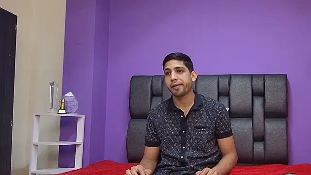 ashtoncooperr online show from September 2025 06:55:01 PM