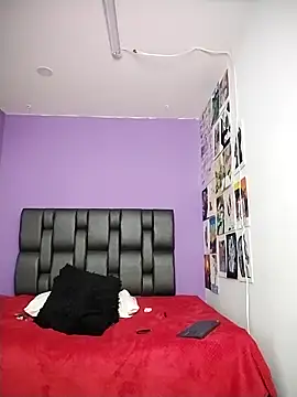 ashtoncooperr online show from September 2025 07:30:02 PM