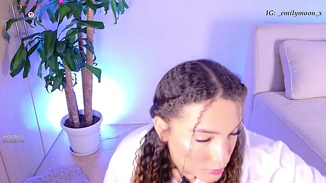 onlyemily  online show from June 2026 01:03:01 AM