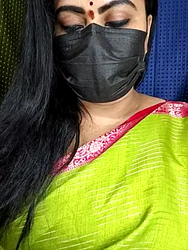 Snapshot of honey-flower chatting on September 2025 07:03:02 PM honey-flower online show from September 2025 07:03:02 PM