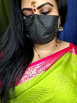 Snapshot of honey-flower chatting on September 2025 07:20:01 AM honey-flower online show from September 2025 07:20:01 AM