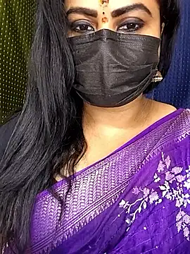 Snapshot of honey-flower chatting on September 2025 04:04:02 AM honey-flower online show from September 2025 04:04:02 AM