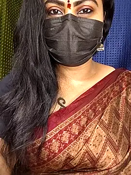 Snapshot of honey-flower chatting on September 2025 02:04:02 AM honey-flower online show from September 2025 02:04:02 AM