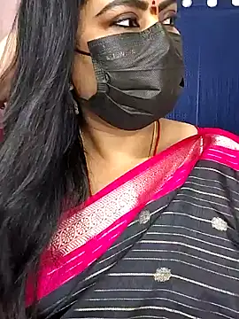 Snapshot of honey-flower chatting on September 2025 11:21:01 PM honey-flower online show from September 2025 11:21:01 PM