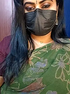 Snapshot of honey-flower chatting on September 2025 06:24:02 PM honey-flower online show from September 2025 06:24:02 PM