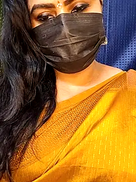 Snapshot of honey-flower chatting on October 2025 06:11:01 AM honey-flower online show from October 2025 06:11:01 AM