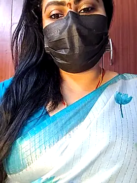 Snapshot of honey-flower chatting on October 2025 12:38:01 PM honey-flower online show from October 2025 12:38:01 PM