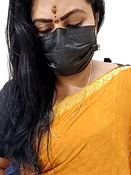 Snapshot of honey-flower chatting on October 2025 07:44:01 AM honey-flower online show from October 2025 07:44:01 AM