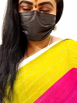 Snapshot of honey-flower chatting on October 2025 08:35:01 AM honey-flower online show from October 2025 08:35:01 AM