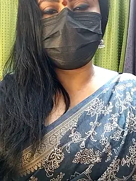 Snapshot of honey-flower chatting on October 2025 07:01:01 AM honey-flower online show from October 2025 07:01:01 AM