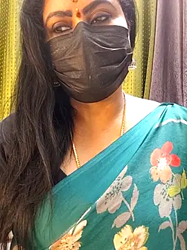 Snapshot of honey-flower chatting on November 2025 03:27:01 AM honey-flower online show from November 2025 03:27:01 AM