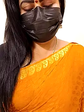 Snapshot of honey-flower chatting on November 2025 06:13:01 AM honey-flower online show from November 2025 06:13:01 AM