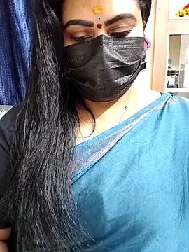 Snapshot of honey-flower chatting on November 2025 07:47:01 PM honey-flower online show from November 2025 07:47:01 PM