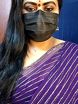 Snapshot of honey-flower chatting on December 2025 08:04:02 PM honey-flower online show from December 2025 08:04:02 PM