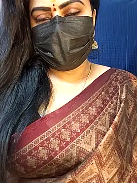 Snapshot of honey-flower chatting on December 2025 12:23:02 PM honey-flower online show from December 2025 12:23:02 PM