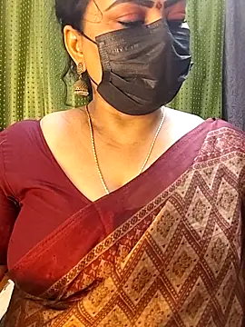 Snapshot of honey-flower chatting on January 2026 07:39:01 PM honey-flower online show from January 2026 07:39:01 PM