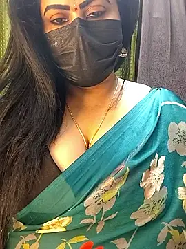 Snapshot of honey-flower chatting on January 2026 05:40:01 PM honey-flower online show from January 2026 05:40:01 PM