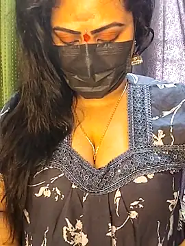 Snapshot of honey-flower chatting on February 2026 05:14:01 AM honey-flower online show from February 2026 05:14:01 AM