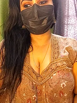 Snapshot of honey-flower chatting on February 2026 05:04:01 AM honey-flower online show from February 2026 05:04:01 AM