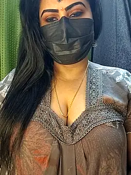 Snapshot of honey-flower chatting on February 2026 12:26:01 PM honey-flower online show from February 2026 12:26:01 PM