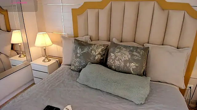 MaddieParker online show from November 2025 07:36:02 PM