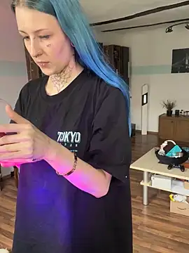 Seductively4 20 online show from October 2025 01:01:01 PM