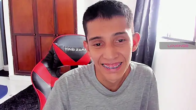 Snapshot of gomitaboy_1 chatting on September 2025 06:55:01 PM gomitaboy 1 online show from September 2025 06:55:01 PM