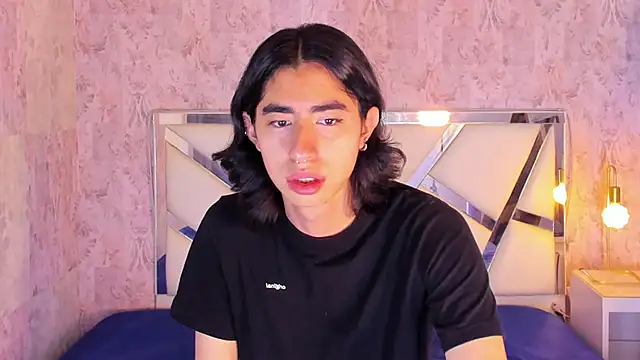 Snapshot of ryo_light chatting on December 2025 08:25:01 PM ryo light online show from December 2025 08:25:01 PM