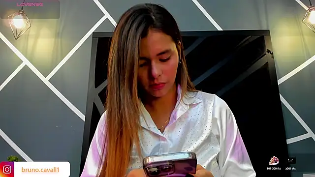 Snapshot of bianca_vega_ chatting on February 2026 12:03:01 AM bianca vega online show from February 2026 12:03:01 AM