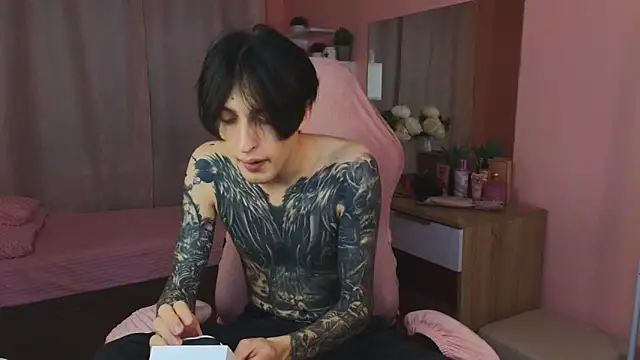 Snapshot of Martin_Jin chatting on November 2025 12:15:02 PM Martin Jin online show from November 2025 12:15:02 PM