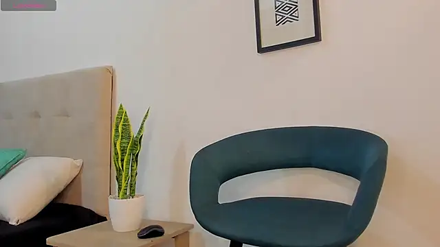 KylliamLevis online show from January 2026 02:21:02 PM