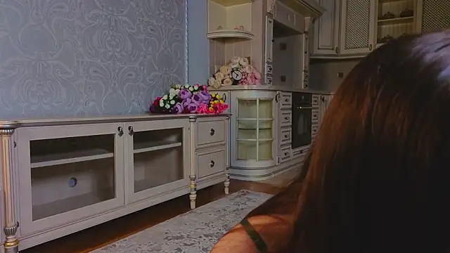 Snapshot of EadlinGillim chatting on September 2025 04:03:01 AM EadlinGillim online show from September 2025 04:03:01 AM