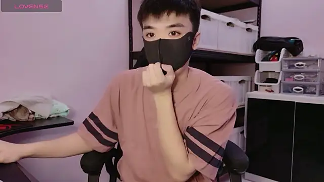 doggyman523 online show from October 2025 05:02:02 AM