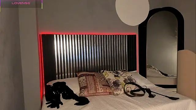 Snapshot of Emilybeltons chatting on October 2025 08:22:01 PM Emilybeltons online show from October 2025 08:22:01 PM